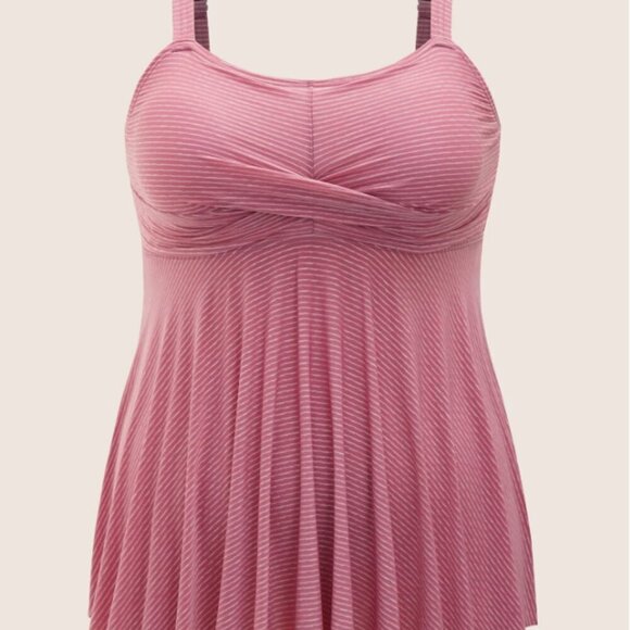 Plus size Plain Twist Front Gathered Swim Top 3XL us size 22 - Picture 4 of 4